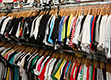 T-shirt 牛仔裤专卖店T-shirt and Jeans Store